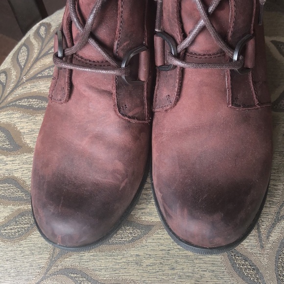 Gorgeous “Like New” Joan of Arc Sorel Wedge Boots - Picture 5 of 7